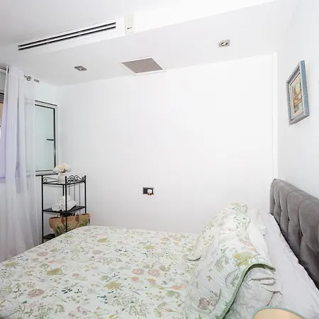 Red House Homestay